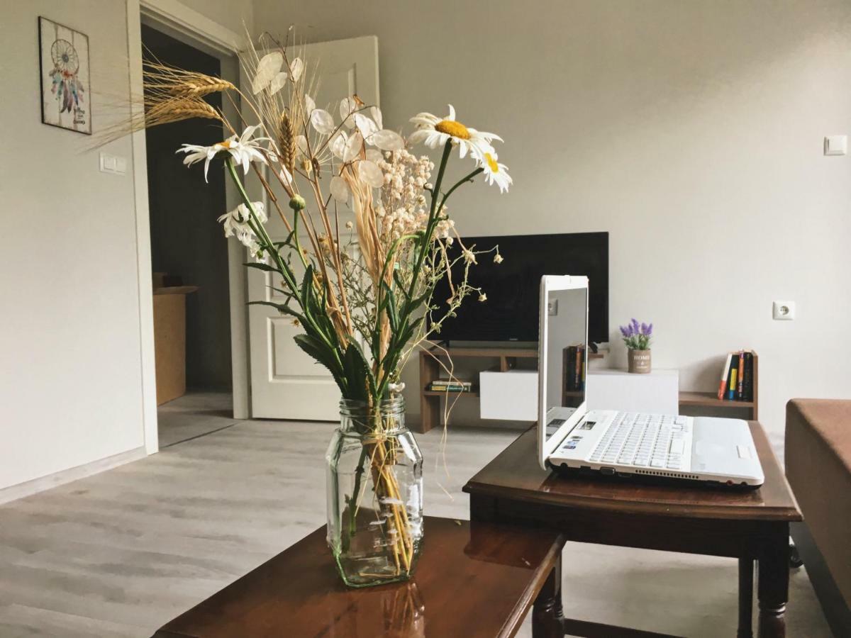 Azzurro Apartment - Ideal For Your Seaside Escape In Μπουργκάς Εξωτερικό φωτογραφία