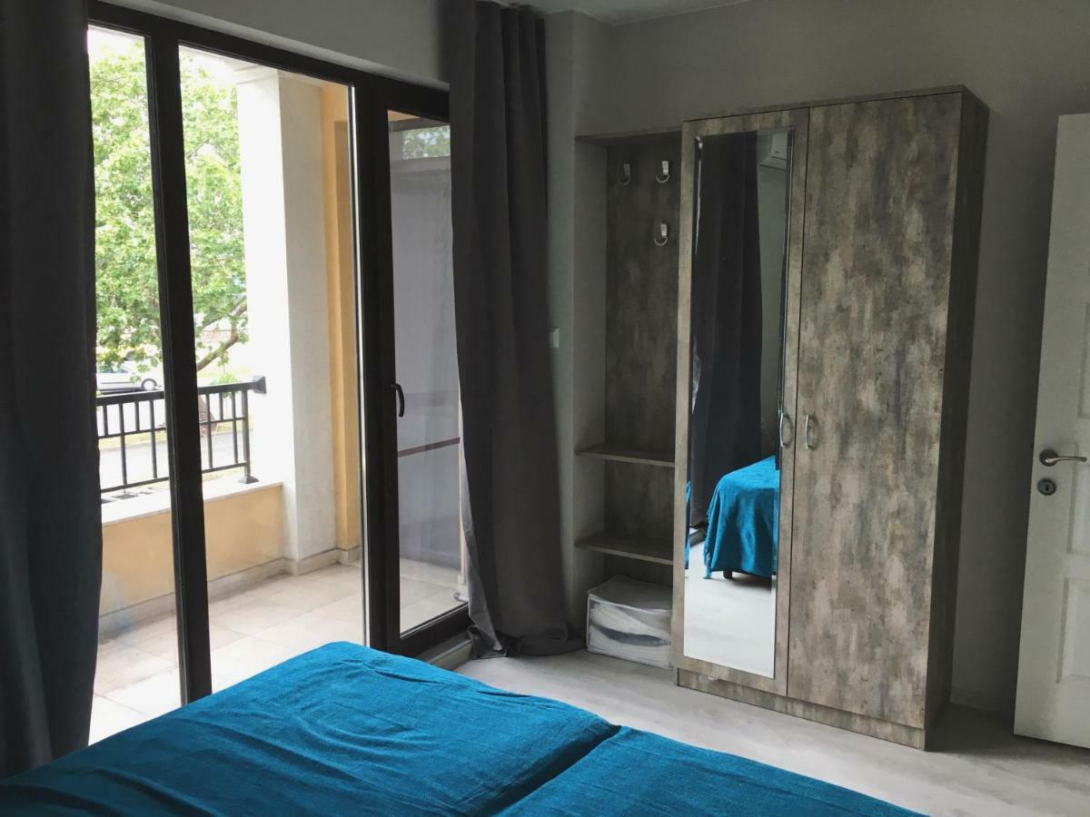 Azzurro Apartment - Ideal For Your Seaside Escape In Μπουργκάς Εξωτερικό φωτογραφία